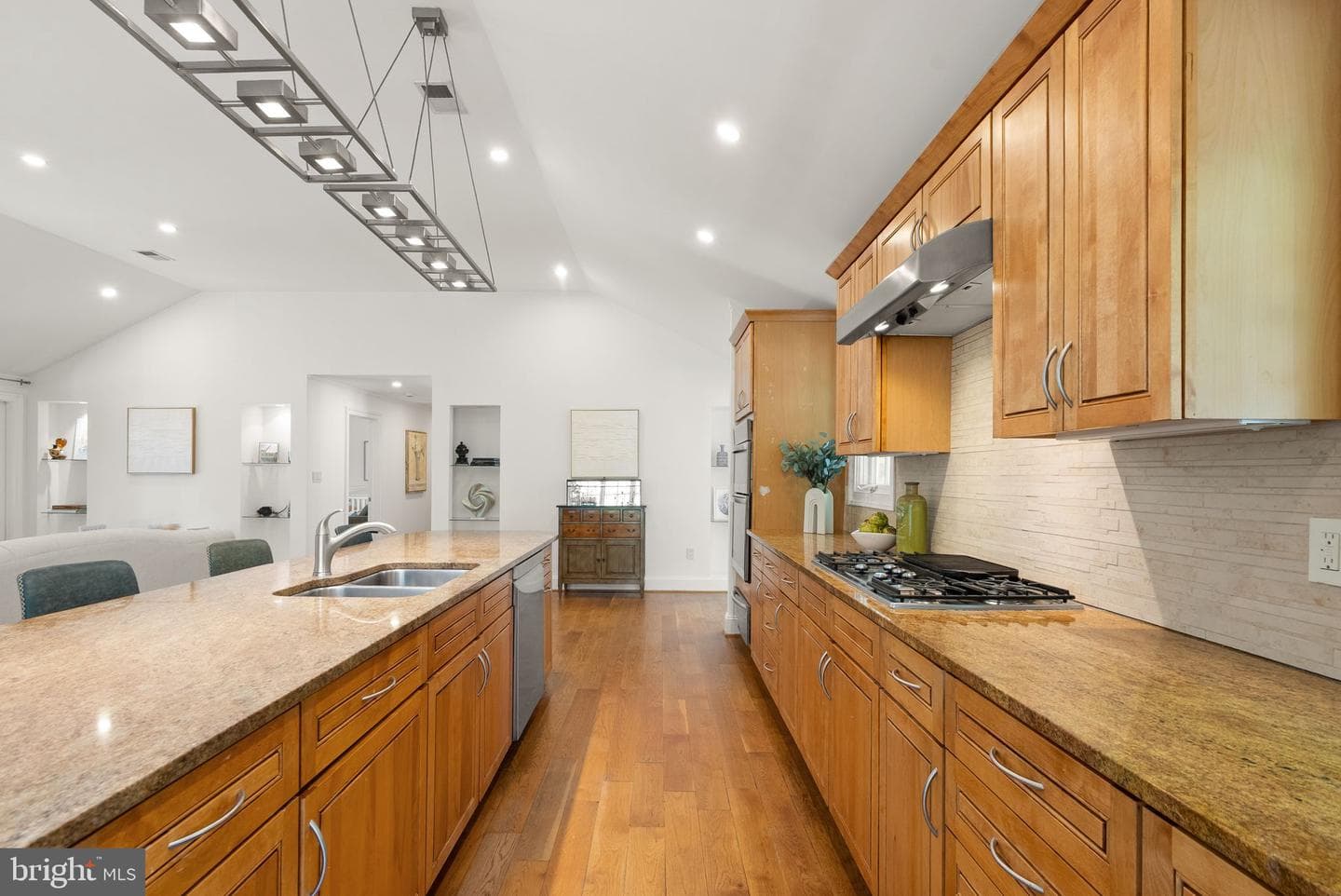 23357 Wildwood Ln photo 24