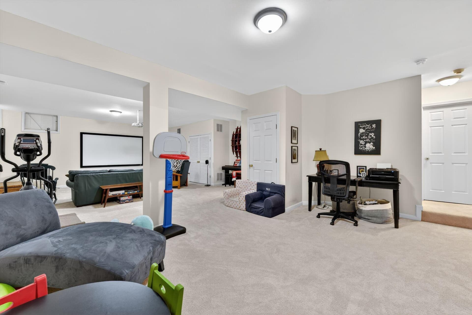 20741 Parkside Circle photo 30