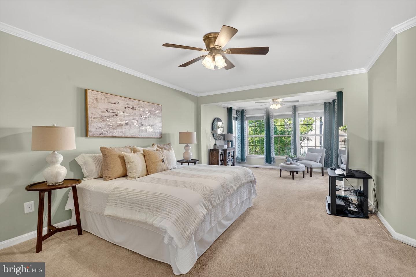 22166 Napier Terrace photo 14