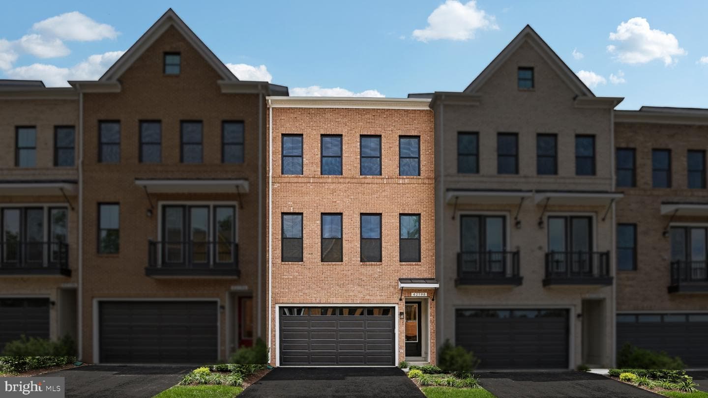 42198 Shining Star Square #homesite 4534, Ashburn