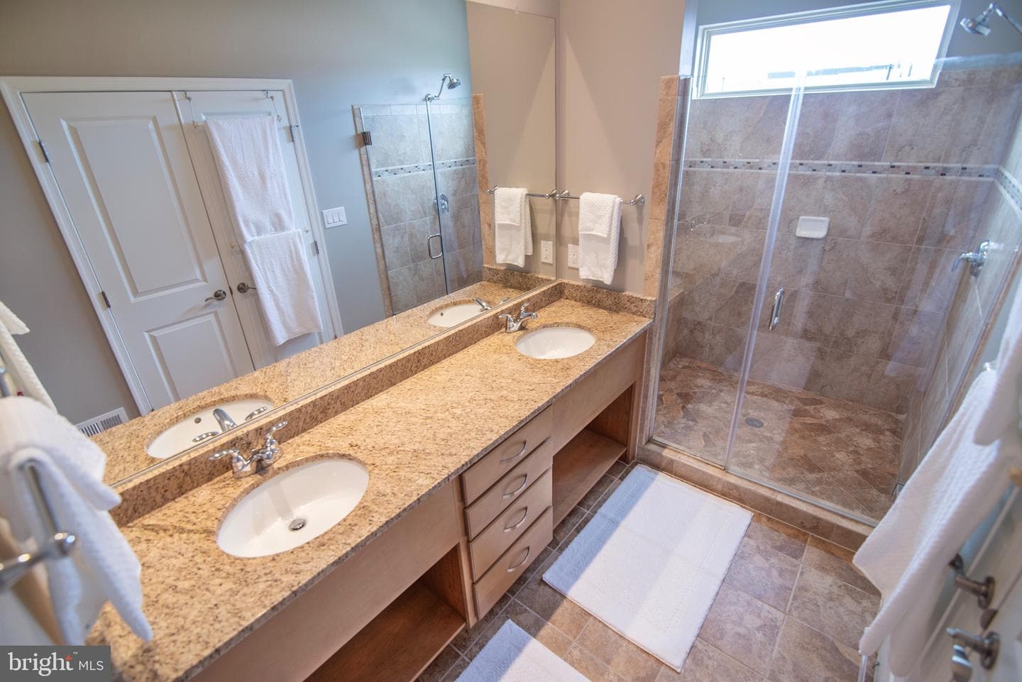 22780 Sagamore Square photo 33