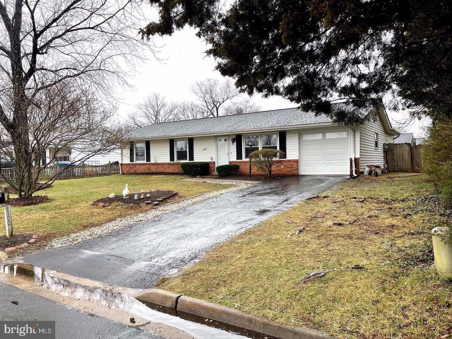1100 N Sterling Boulevard photo 35