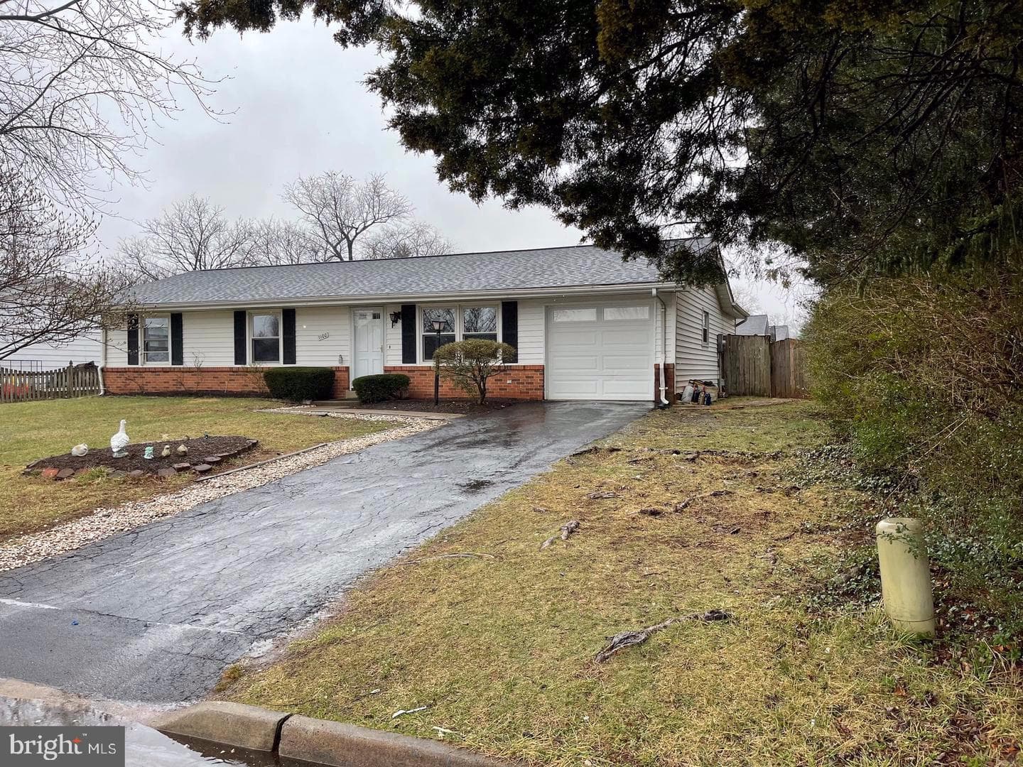 1100 N Sterling Boulevard photo 4