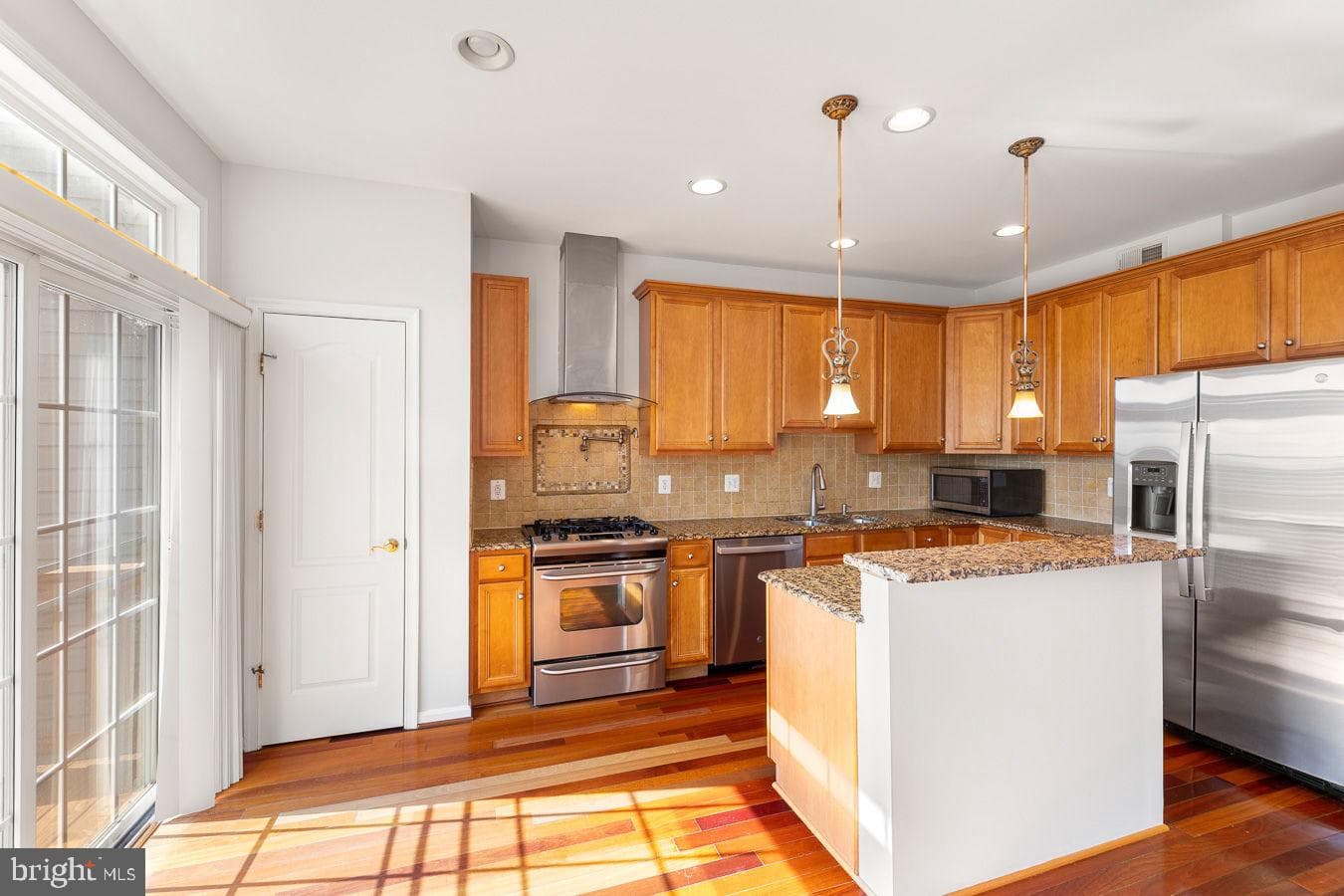 21932 Windy Oaks Square photo 9