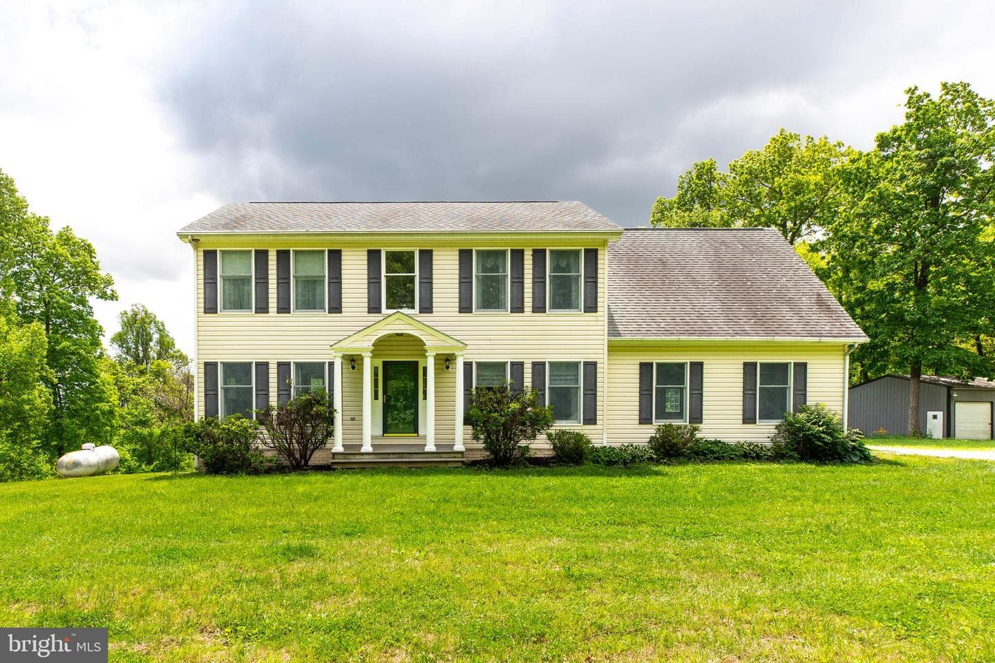 20711 Blueridge Mountain Road photo 2