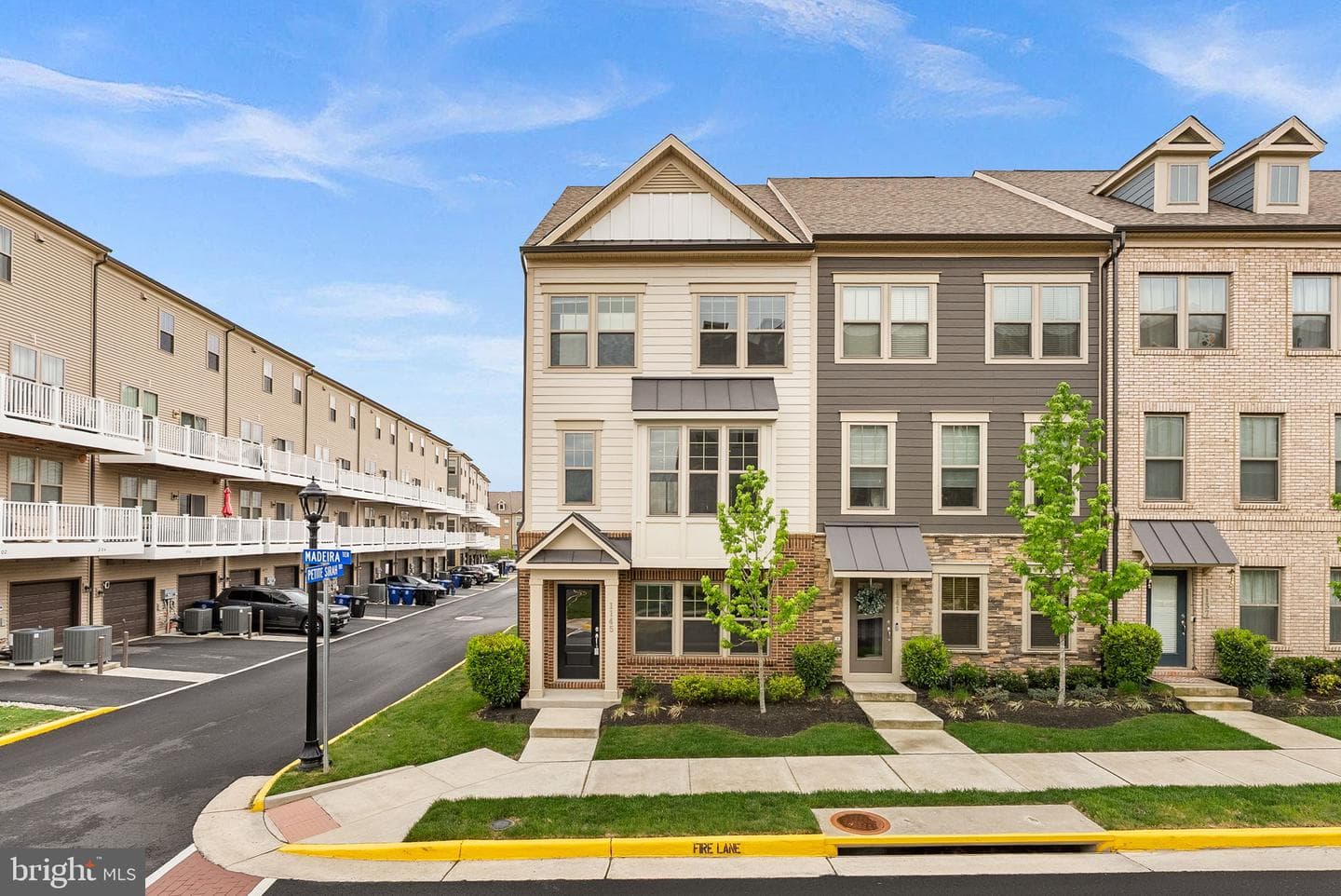 1145 Madeira Terrace SE