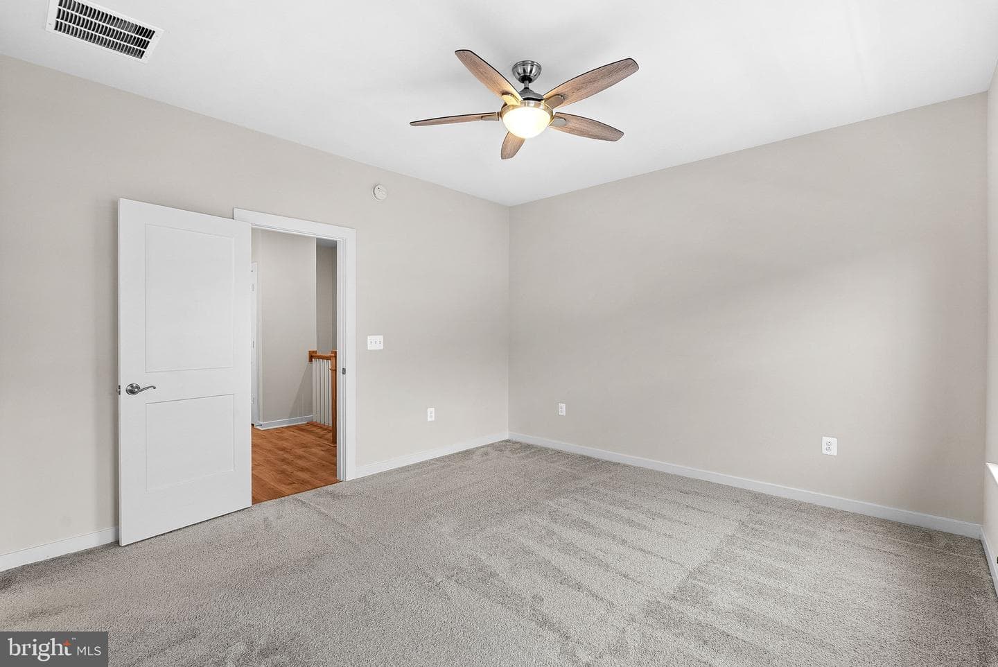 1145 Madeira Terrace SE photo 32