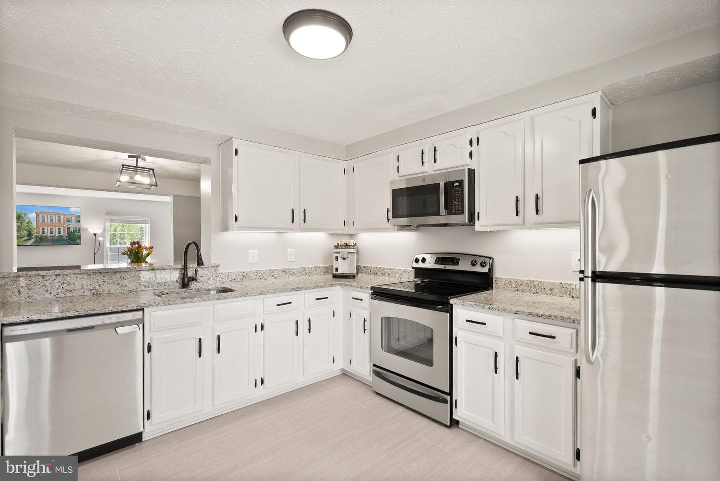 44021 Ferncliff Terrace photo 9
