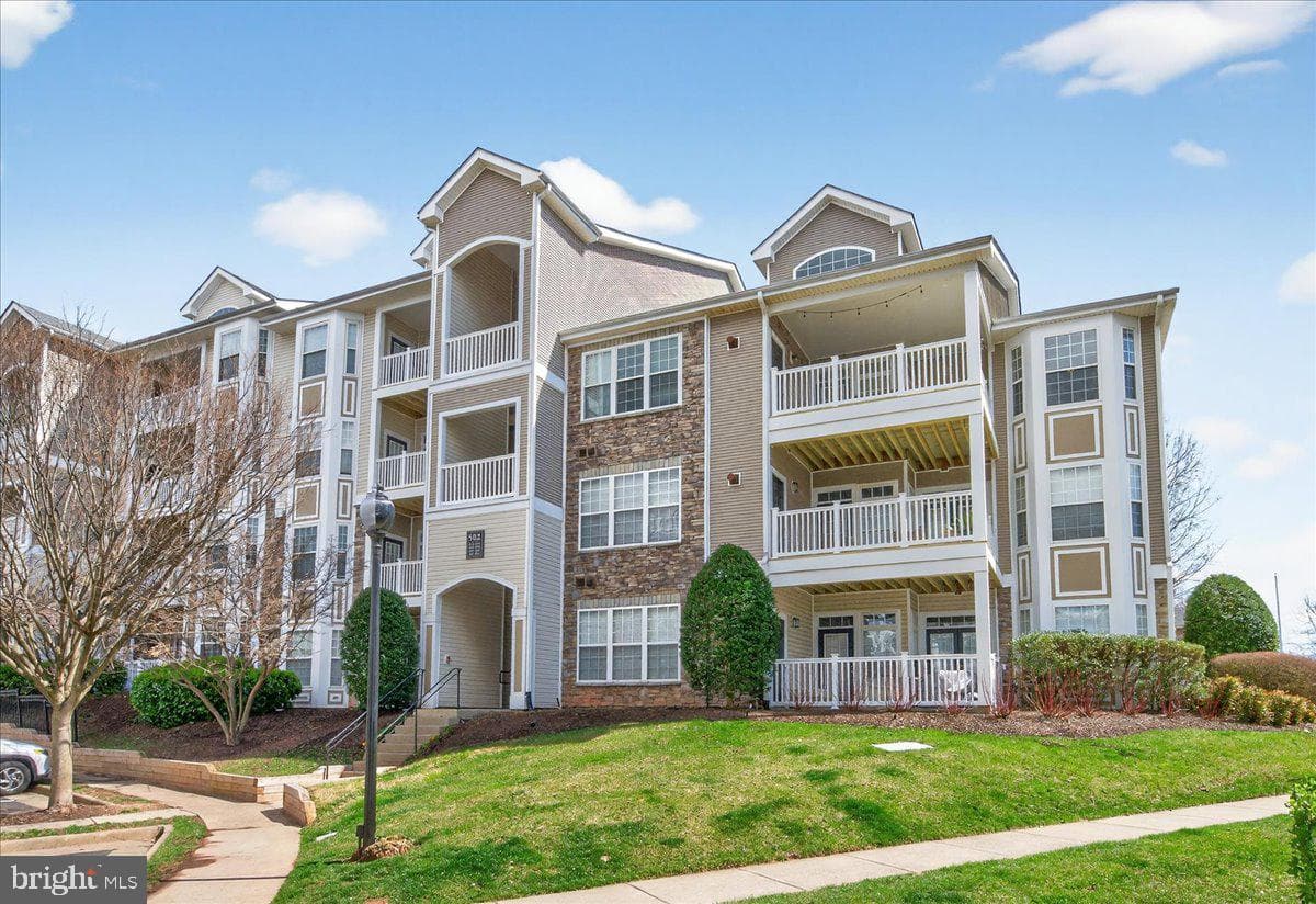 502 Sunset View Terrace SE #303 photo 37