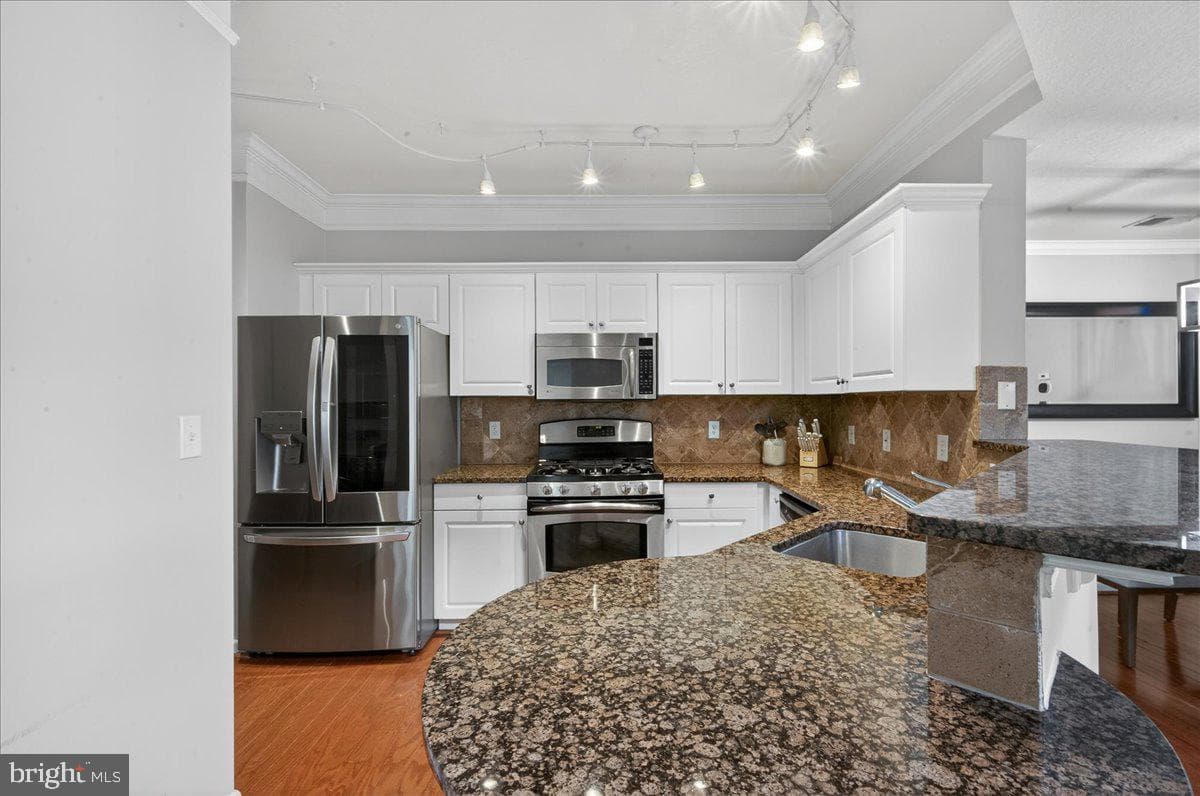 502 Sunset View Terrace SE #303 photo 5