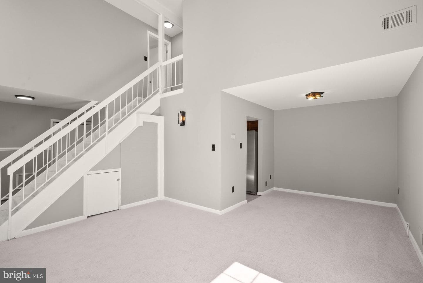 142 N Cottage Road photo 3