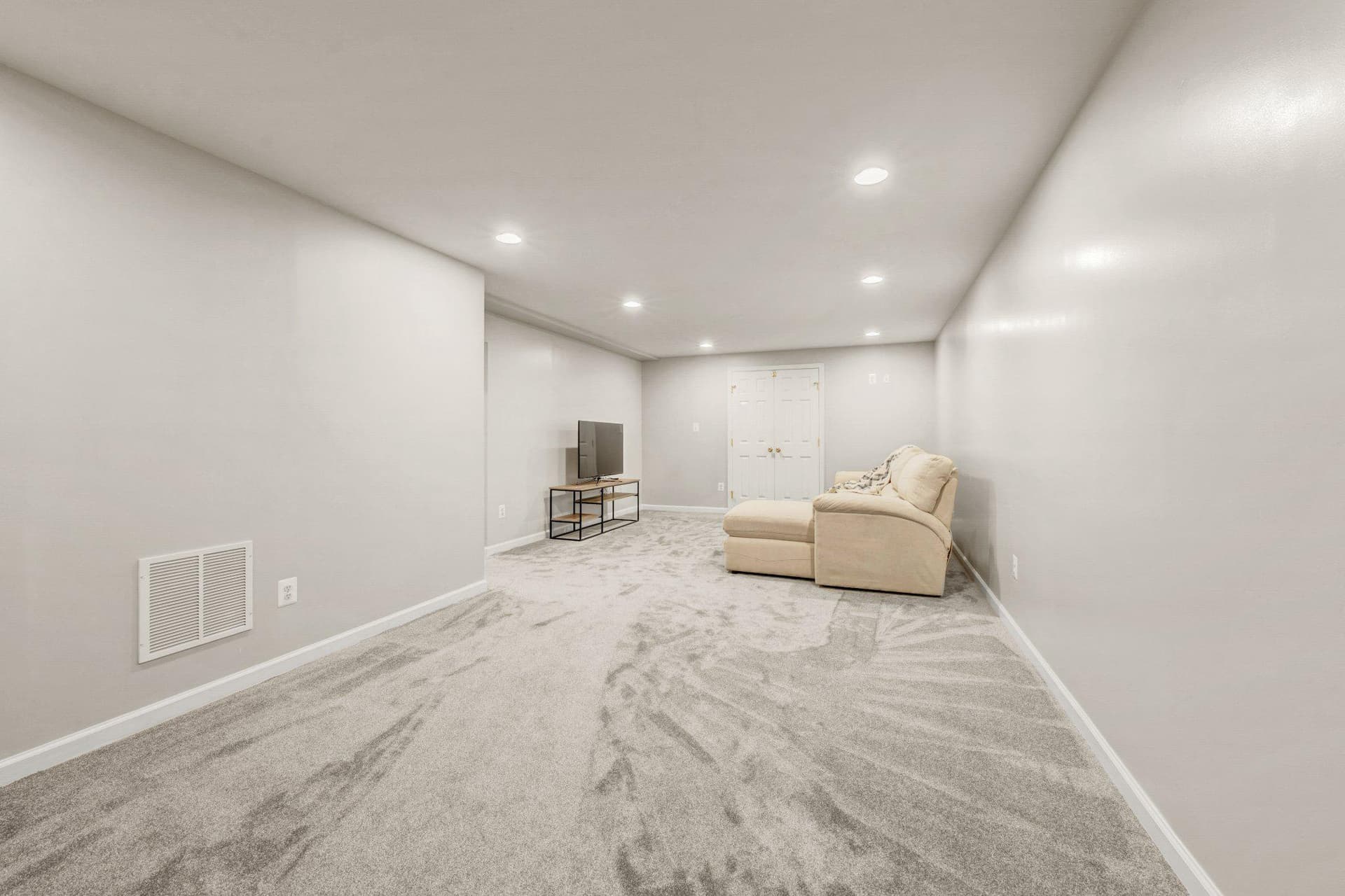 20600 Parkside Circle photo 41