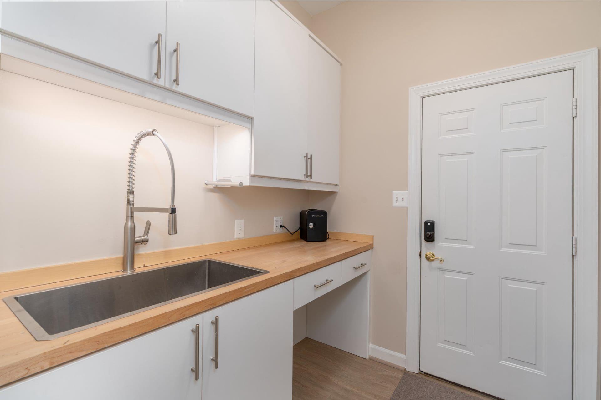 20237 Water Mark Place photo 24