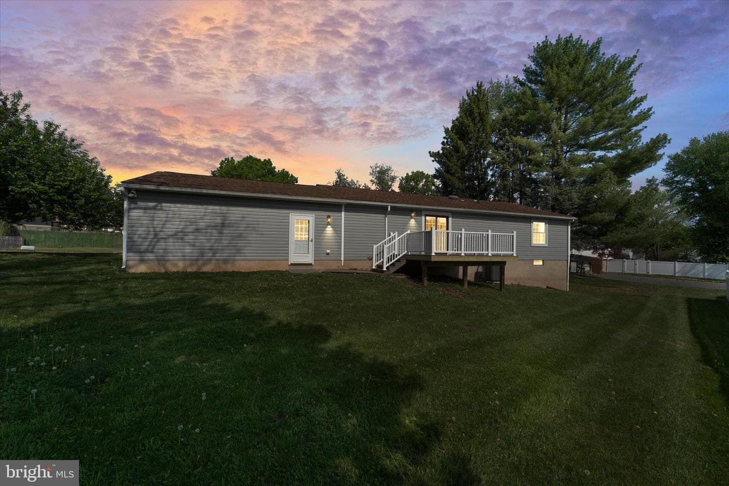 114 Birch Street NE photo 39