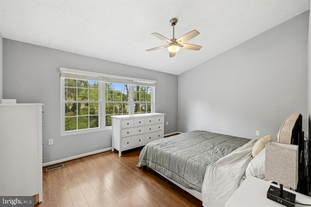 423 Foxridge Drive SW photo 23