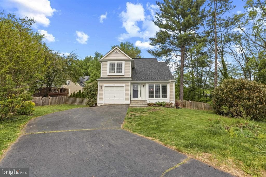 423 Foxridge Drive SW photo 3