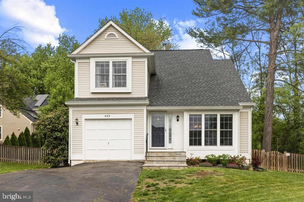 423 Foxridge Drive SW photo 4