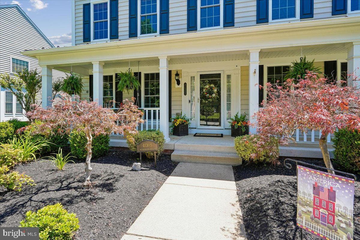 41305 Windybush Drive, Leesburg