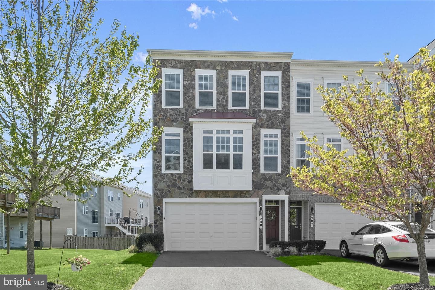 200 Miles Hawk Terrace, Purcellville
