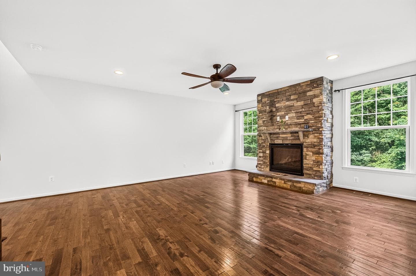 24823 Barrington Grove Court photo 28