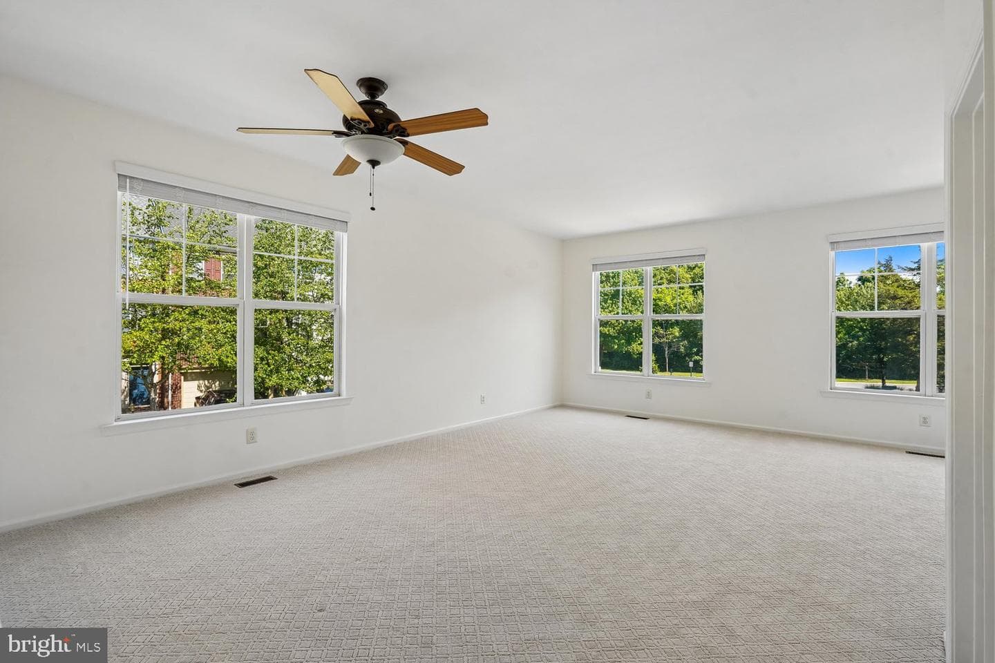 43131 Huntsman Square photo 12