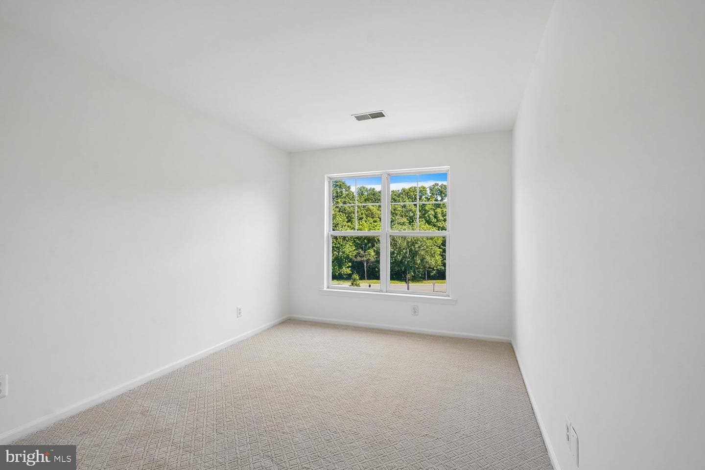 43131 Huntsman Square photo 34