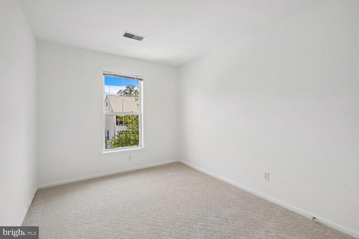 43131 Huntsman Square photo 36