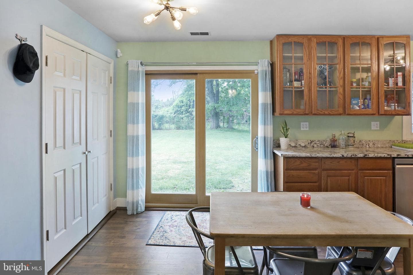 402 Williamsburg Road photo 11