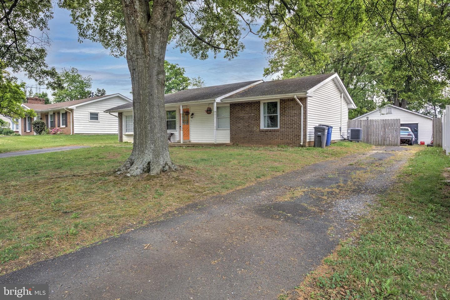 402 Williamsburg Road photo 22