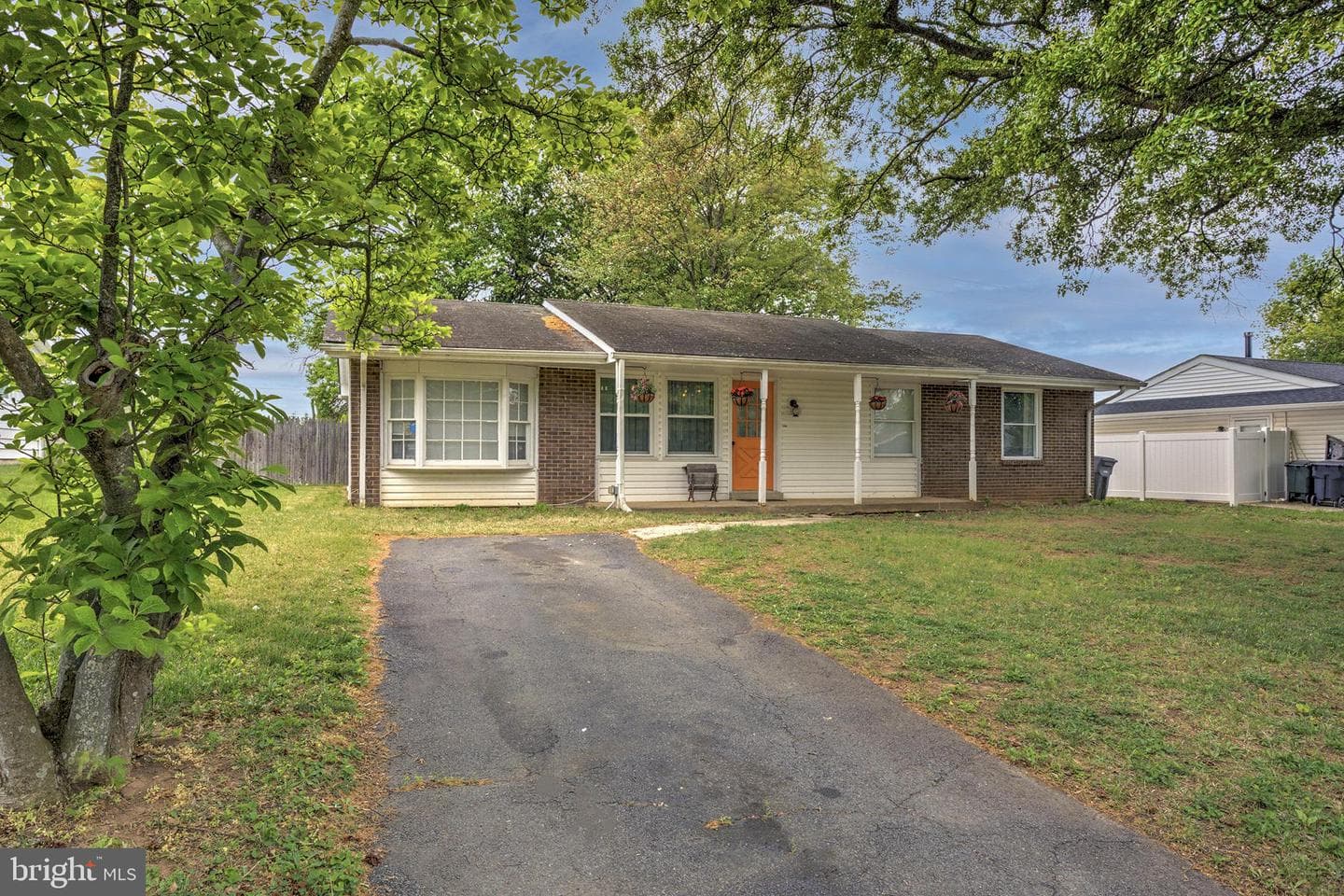 402 Williamsburg Road photo 6
