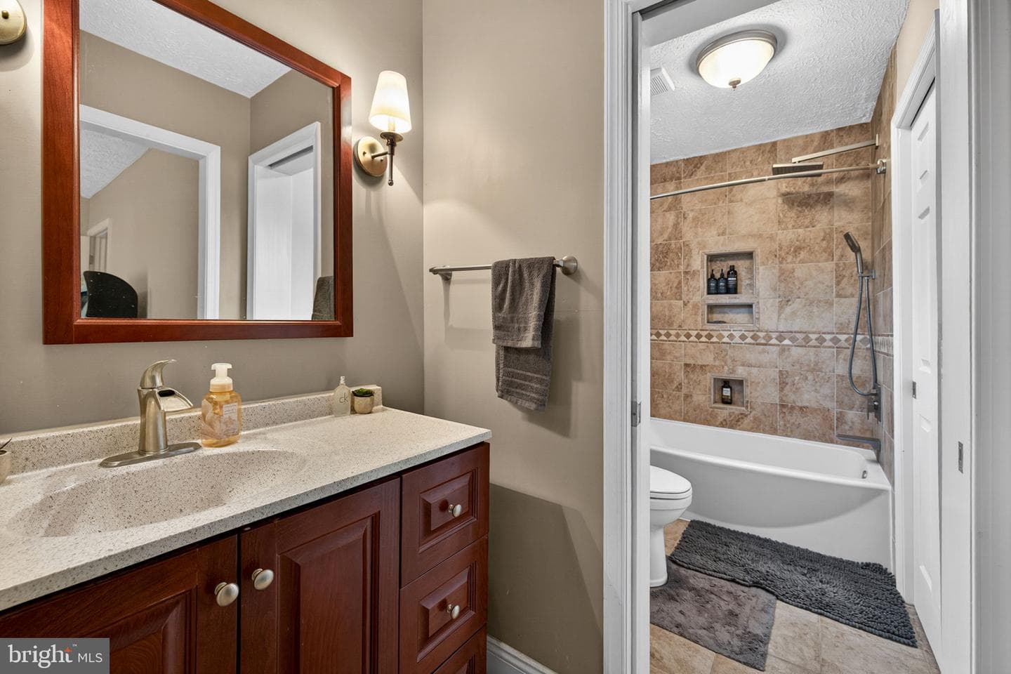 63 Rutherford Circle photo 32