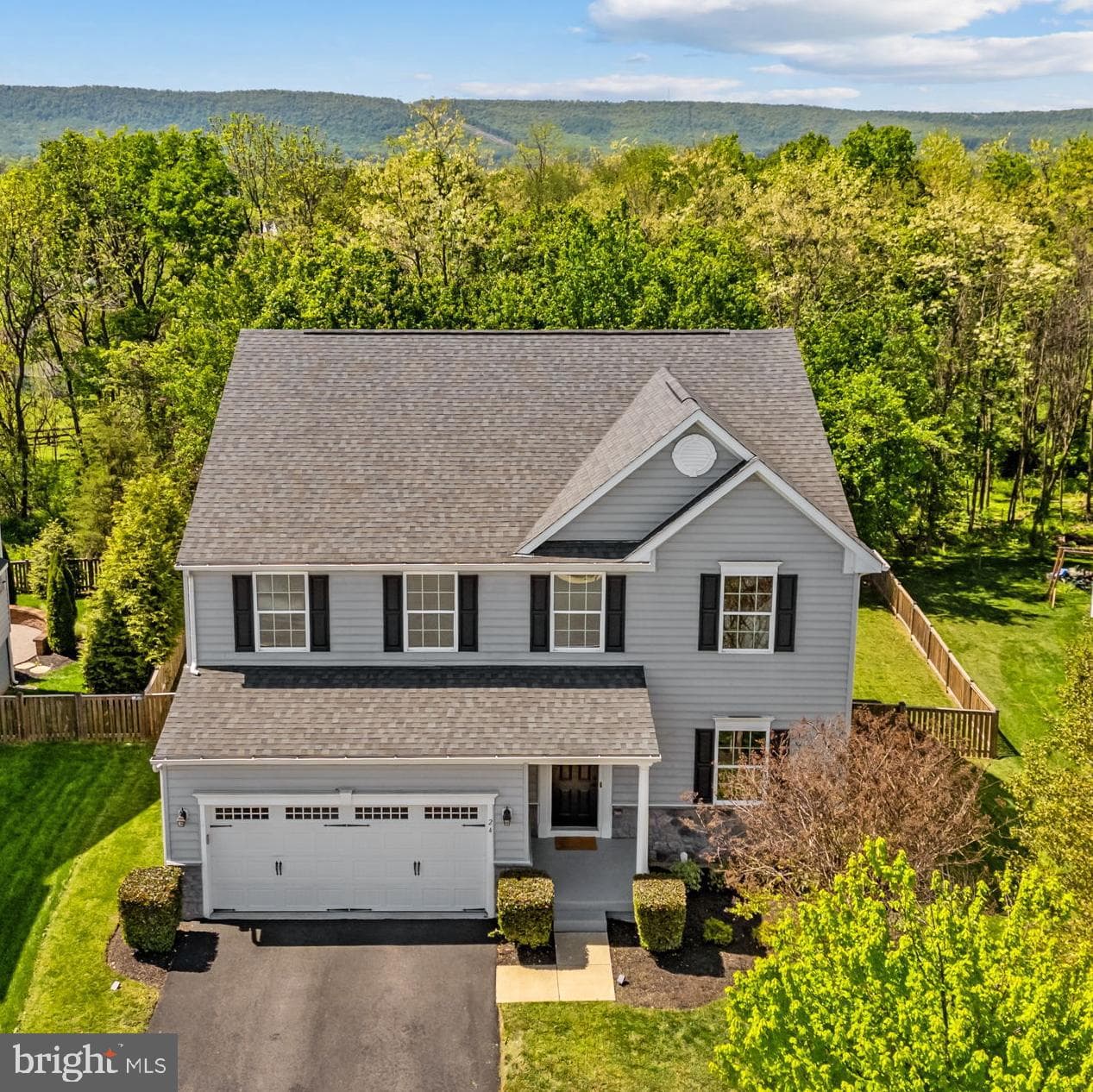24 Eisentown Drive photo 4