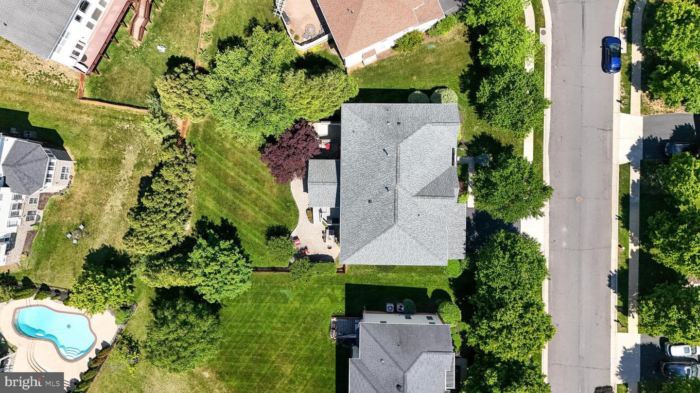 23075 Meriweather Court photo 2