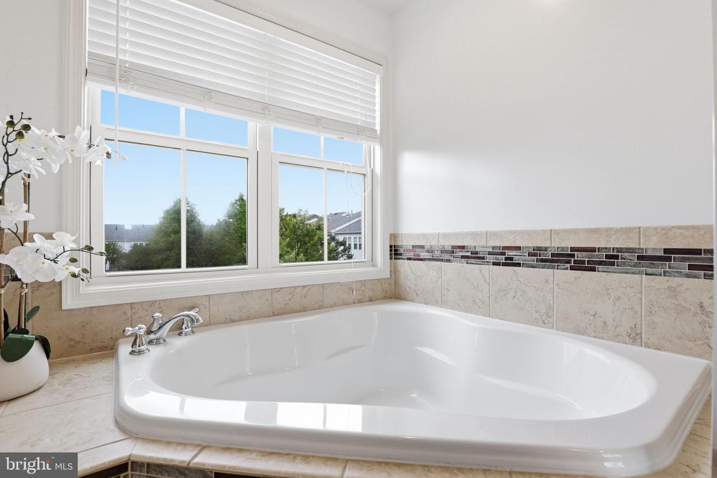 42537 Dreamweaver Drive photo 32