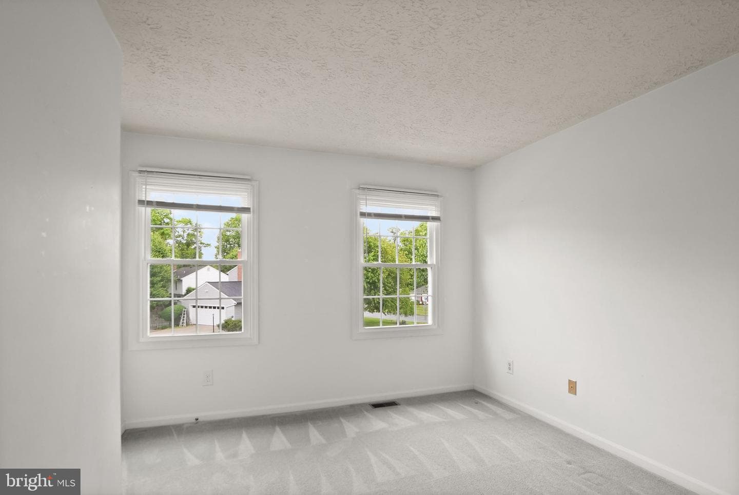 169 Applegate Drive photo 33