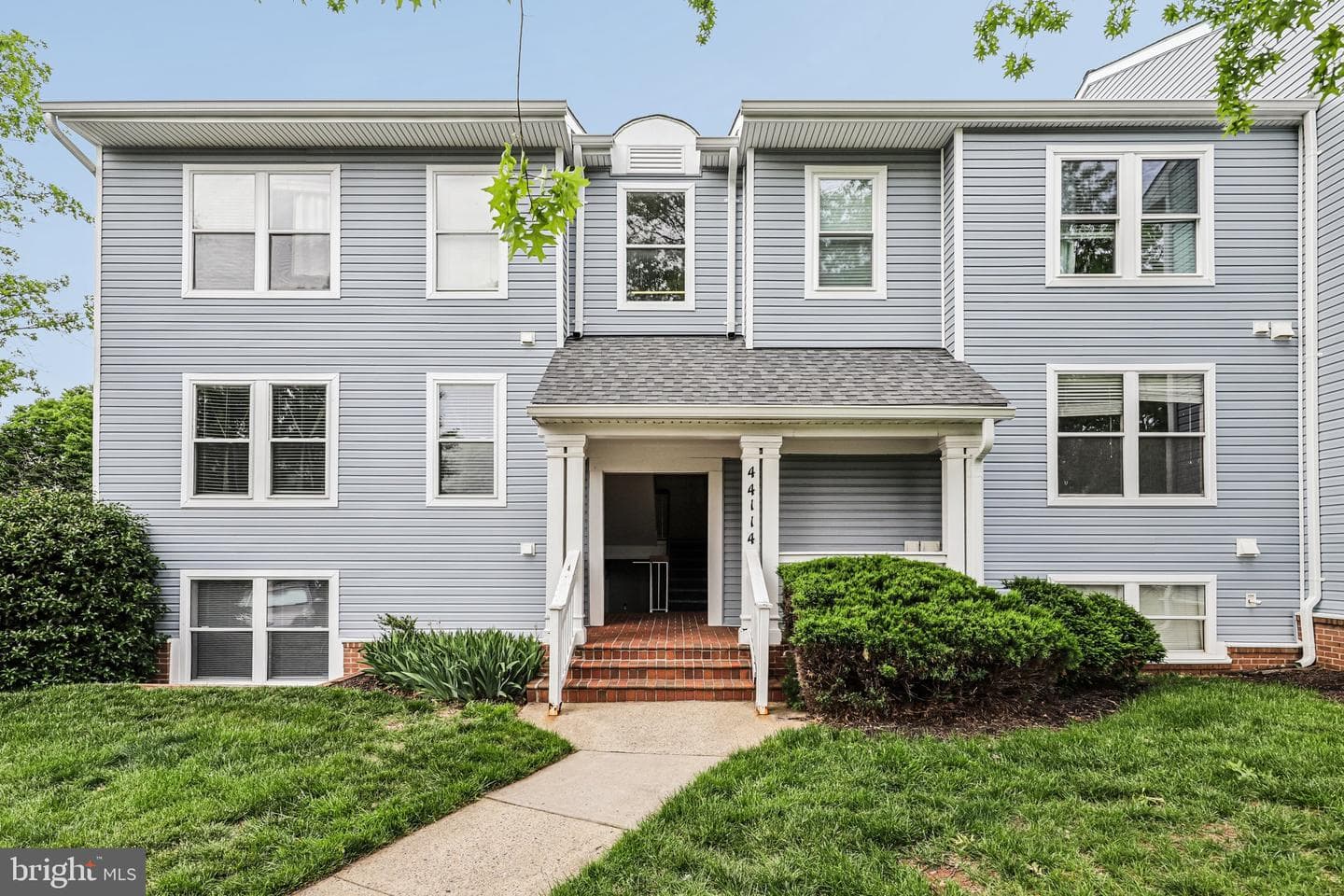 44114 Natalie Terrace #302 photo 1