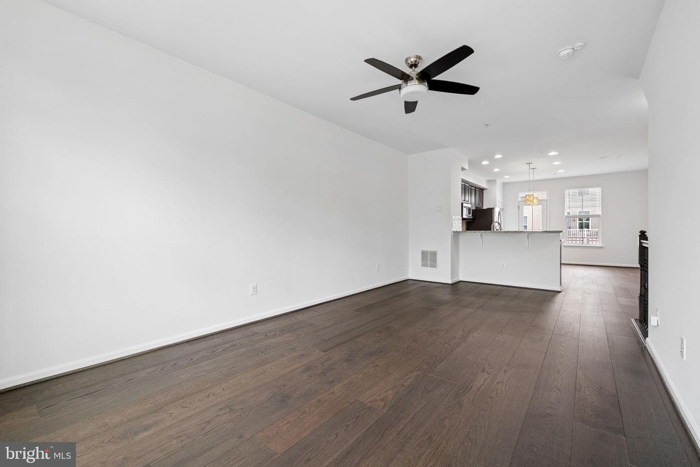 24855 Coats Square photo 8
