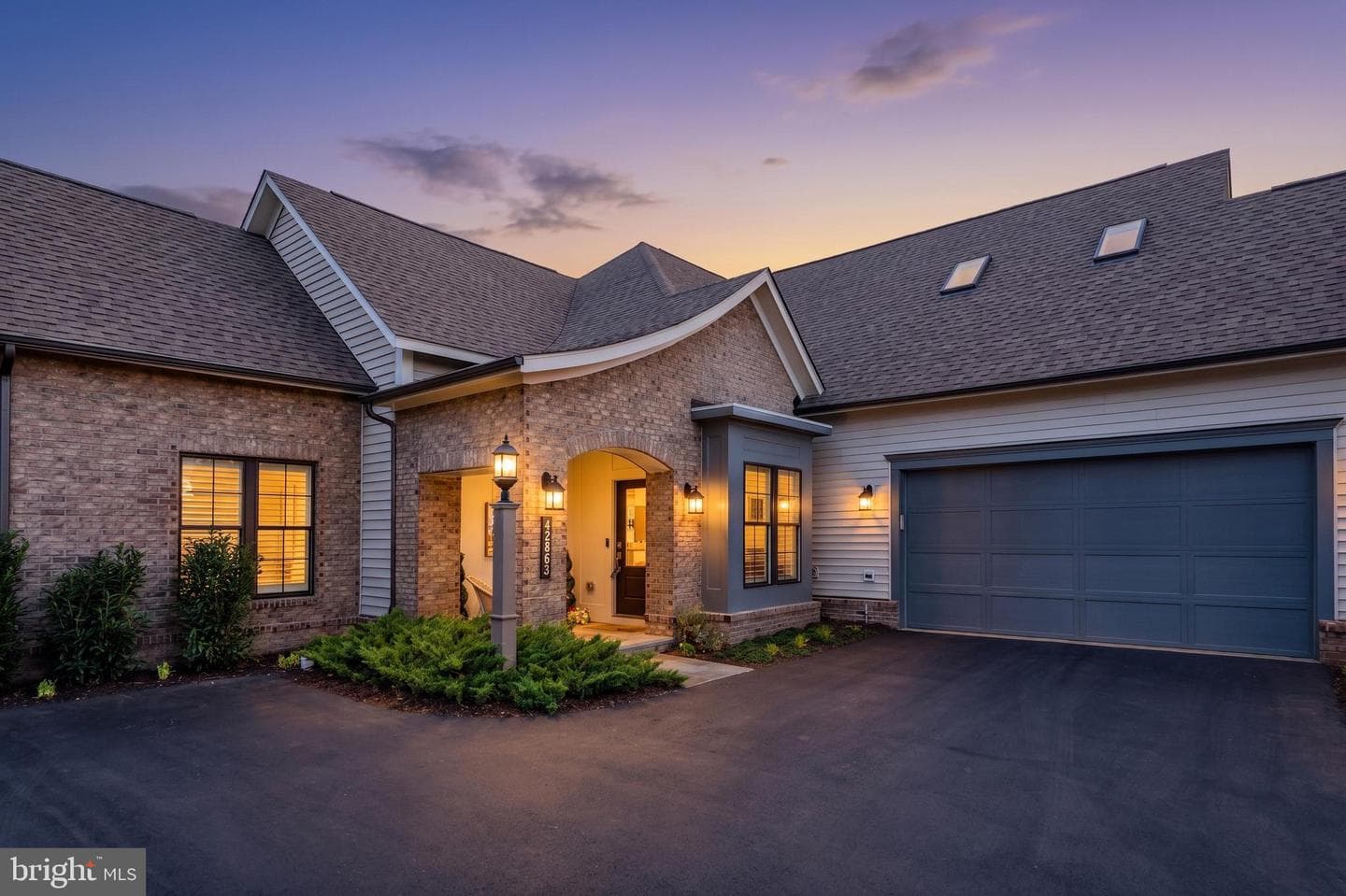 42863 Beaver Crossing Square photo 2