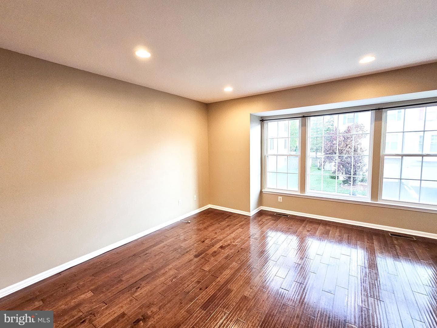 21747 Kings Crossing Terrace photo 19