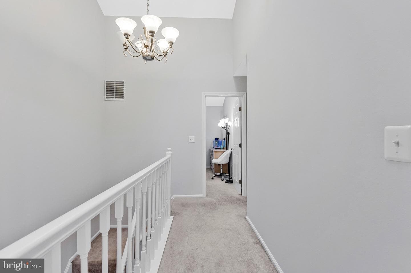 265 Chelmsford Court photo 29