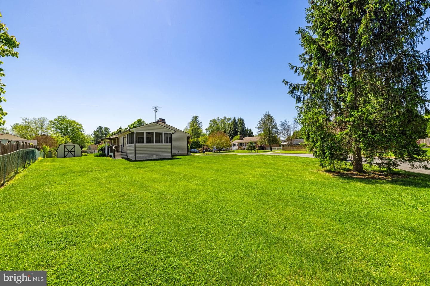 15 Hamilton Terrace Drive photo 50