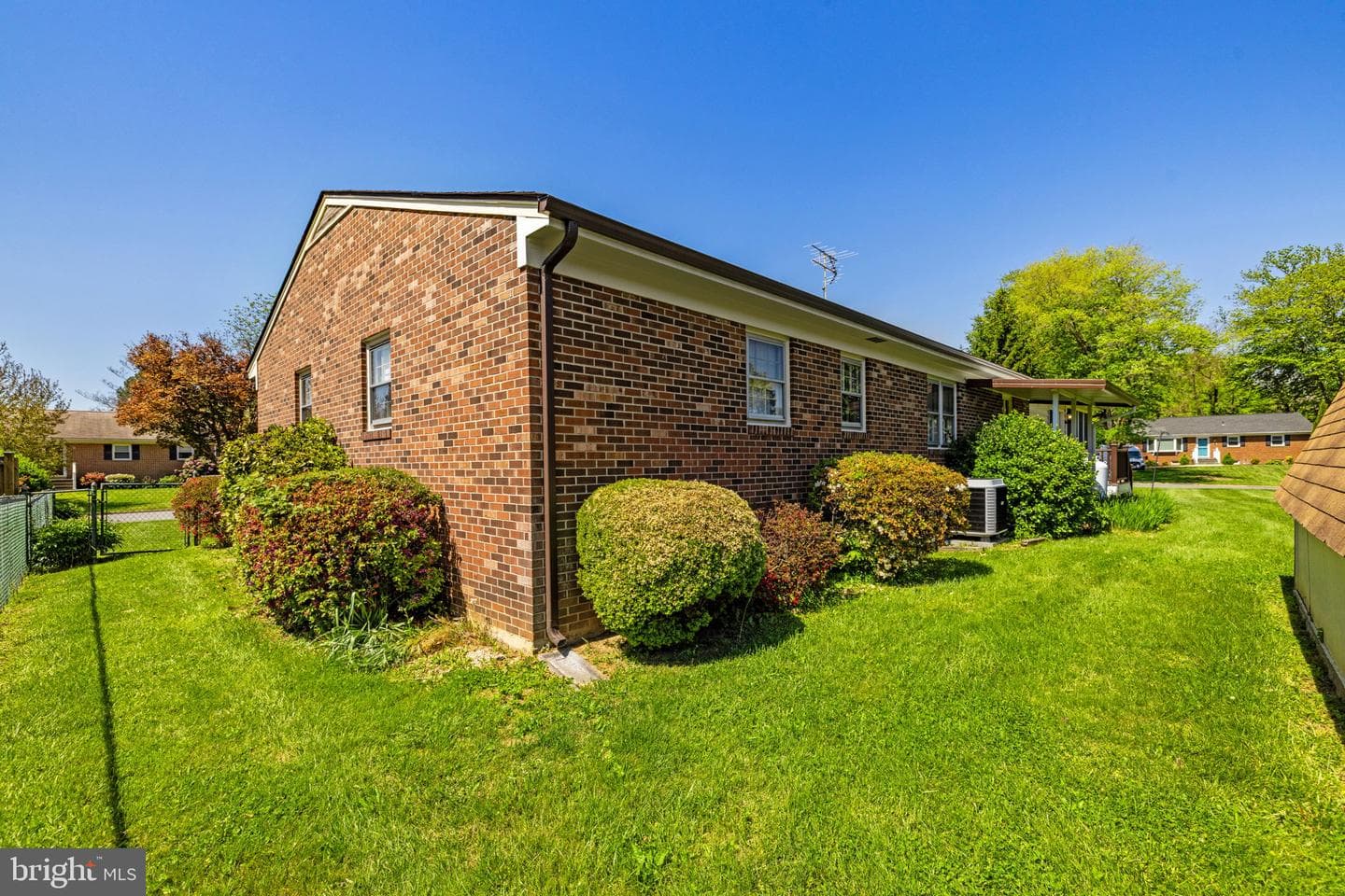15 Hamilton Terrace Drive photo 54