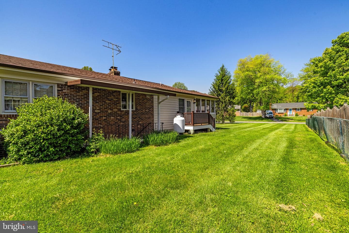 15 Hamilton Terrace Drive photo 55