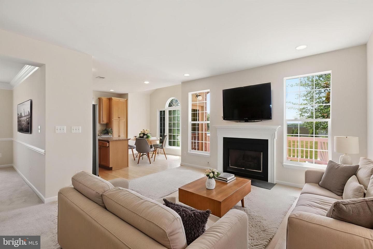 19617 Edgemont Square photo 15