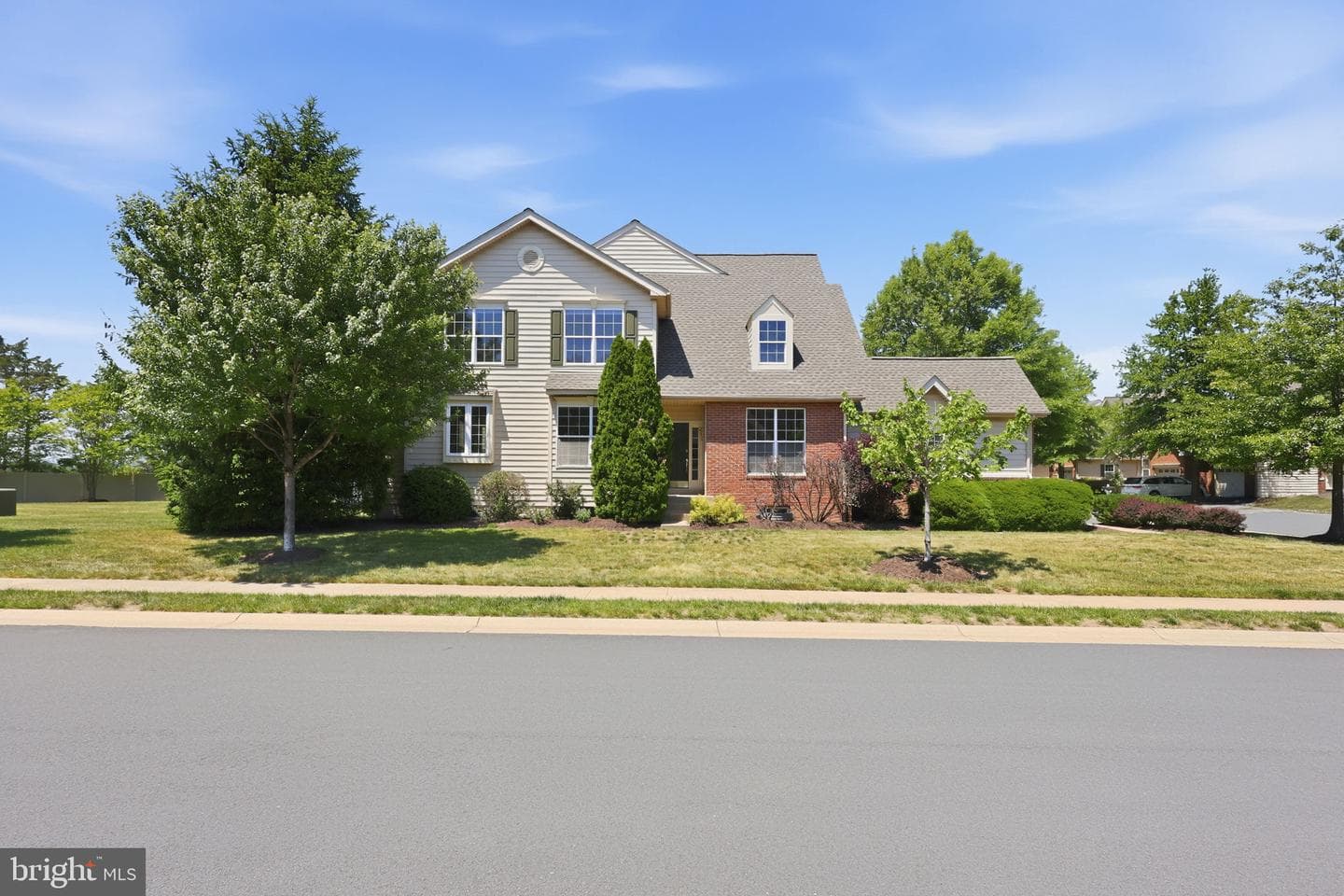 19617 Edgemont Square photo 65