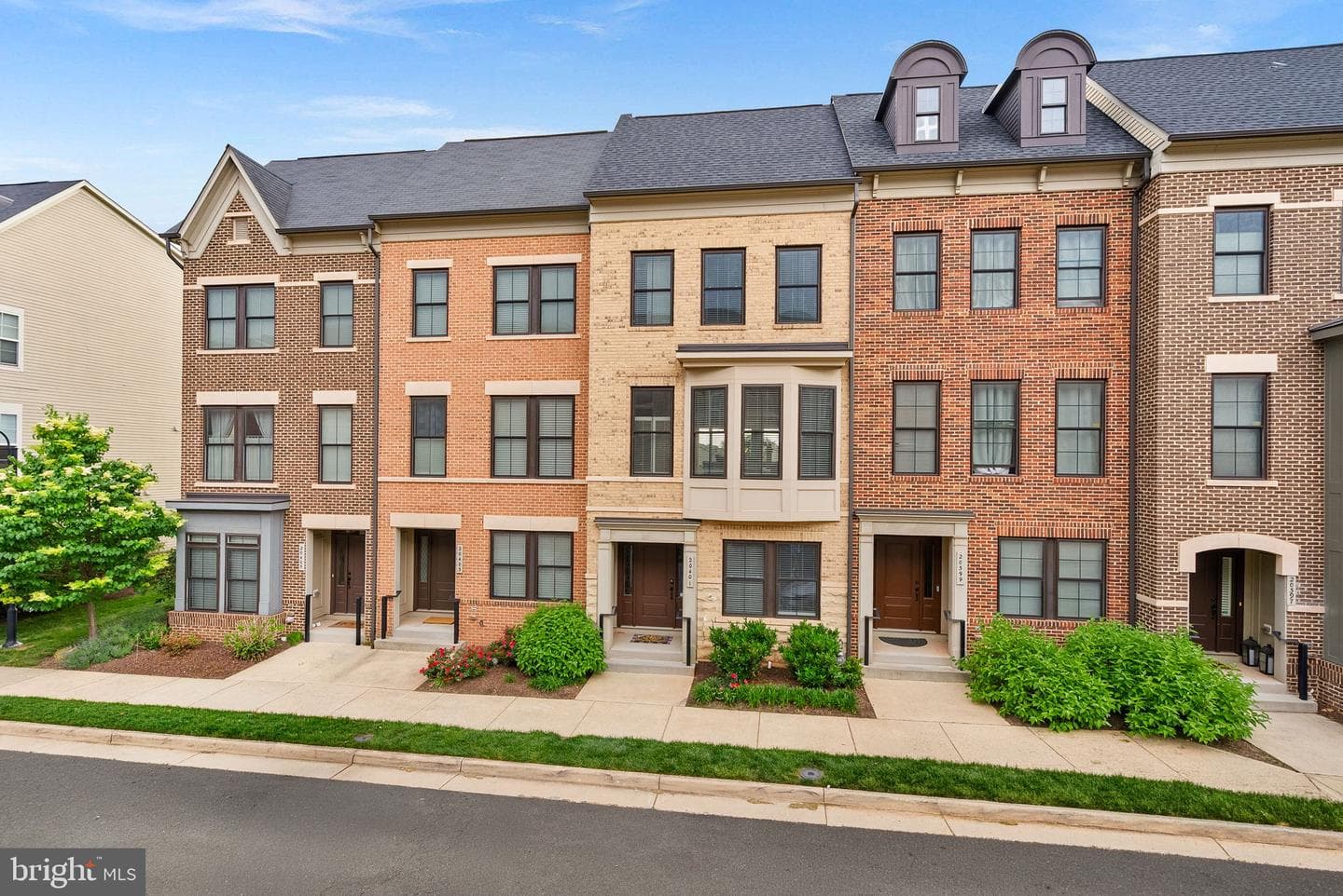 20401 Codman Drive photo 2