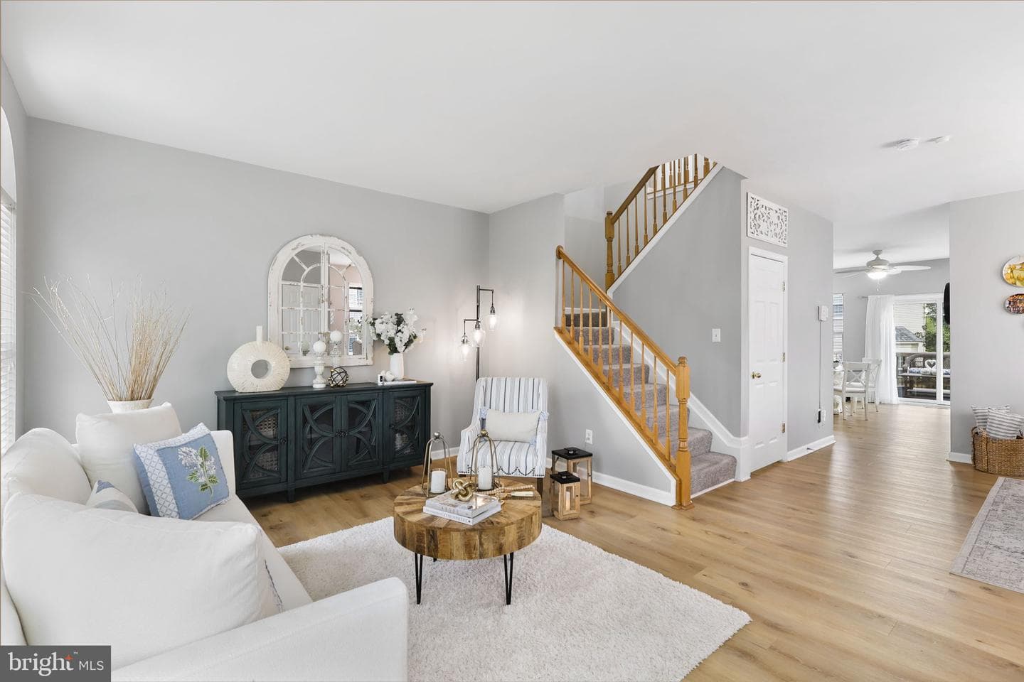 401 Rusert Drive SE photo 2