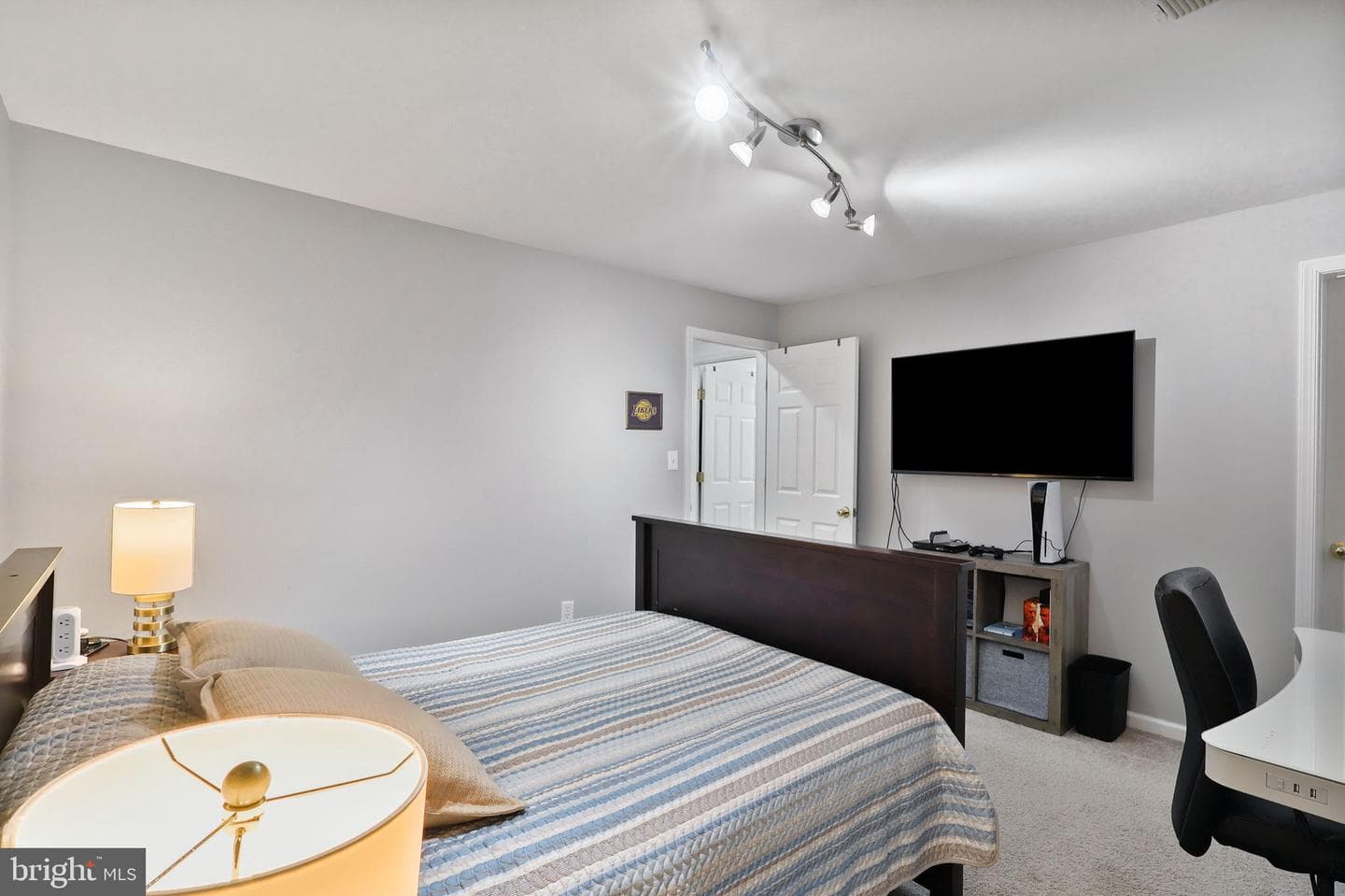 401 Rusert Drive SE photo 32