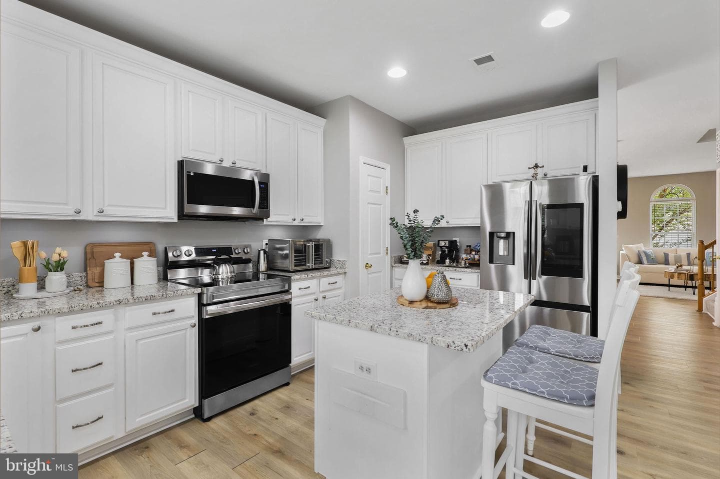 401 Rusert Drive SE photo 5