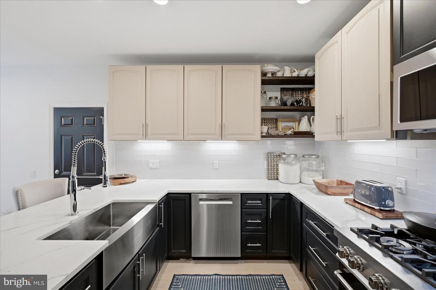 20729 Red Cedar Drive photo 9